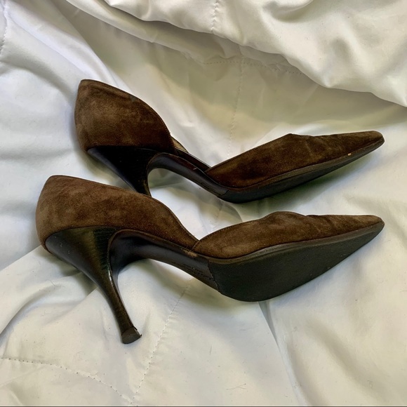 Ferragamo brown suede heels, approx 3 1/2 inches - Picture 8 of 9